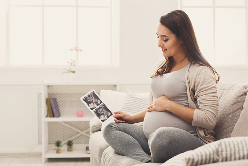 How Does Indoor Air Pollution Affect Expecting Mothers?