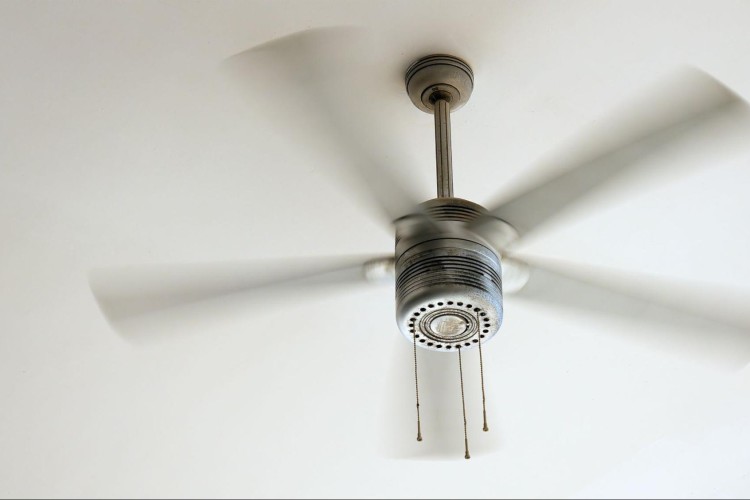 Does a Ceiling Fan Help My AC Be More Efficient?